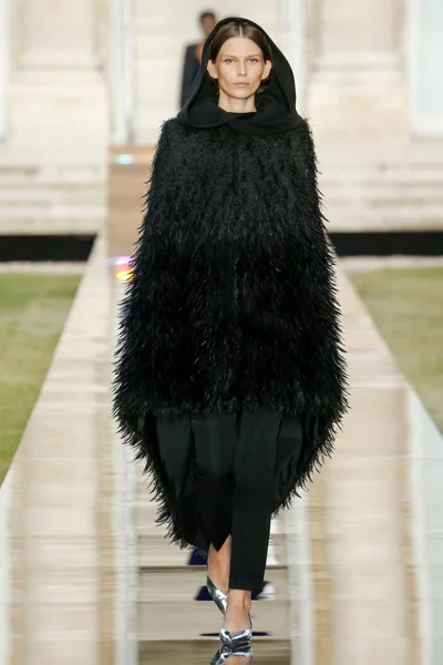 Look 2